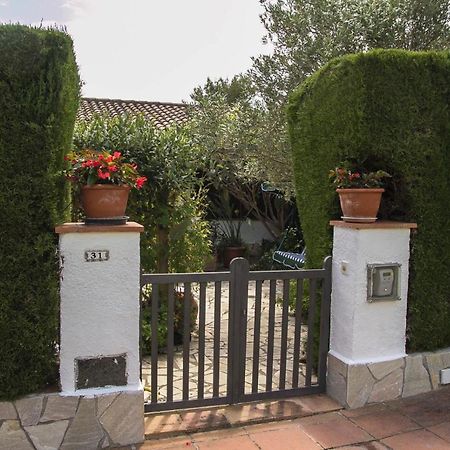 Casita Blanca Con Fibra Optica Y Piscina Cominutaria Villa Tossa de Mar Exterior photo