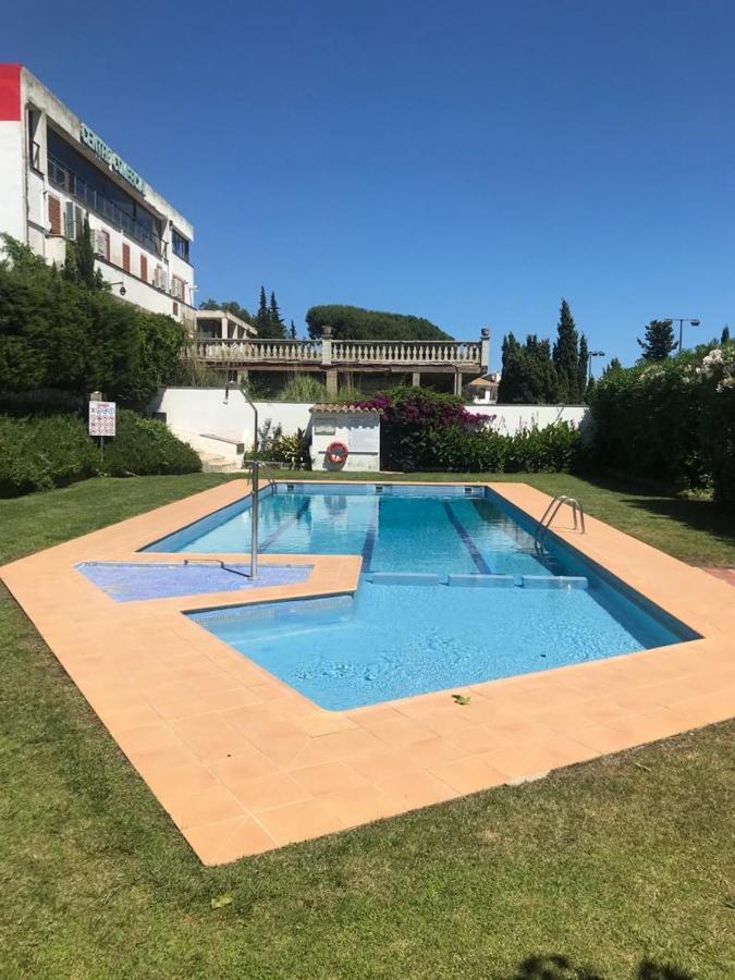 Casita Blanca Con Fibra Optica Y Piscina Cominutaria Villa Tossa de Mar Exterior photo